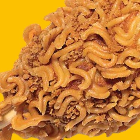 Topping ramen : petit tas de nouilles ramen sèches concassées et croustillantes