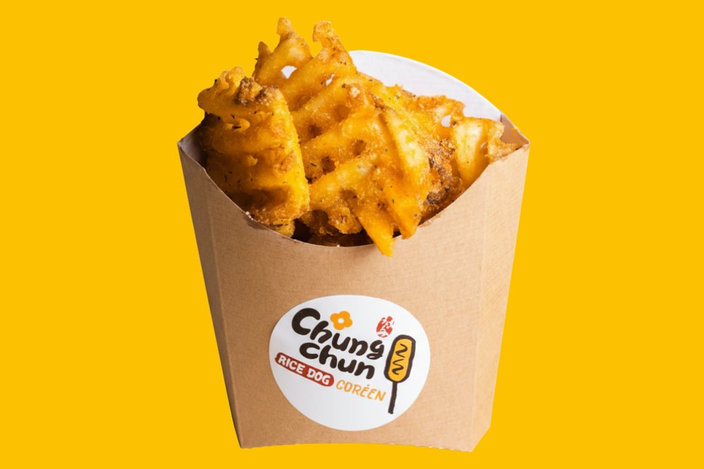 Frites gaufrées dorées et croustillantes de Chungchun