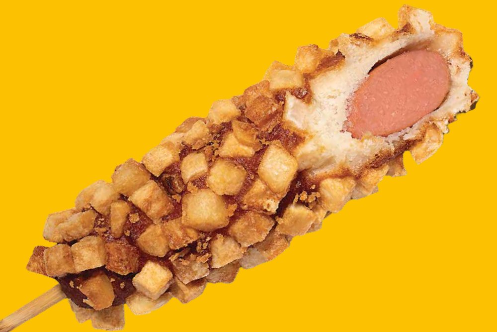 Rice Dog Gamsung enrobé de dés de pomme de terre dorés