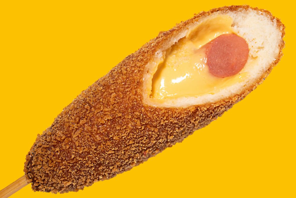Rice Dog Poulet Cheddar, cœur de cheddar fondant